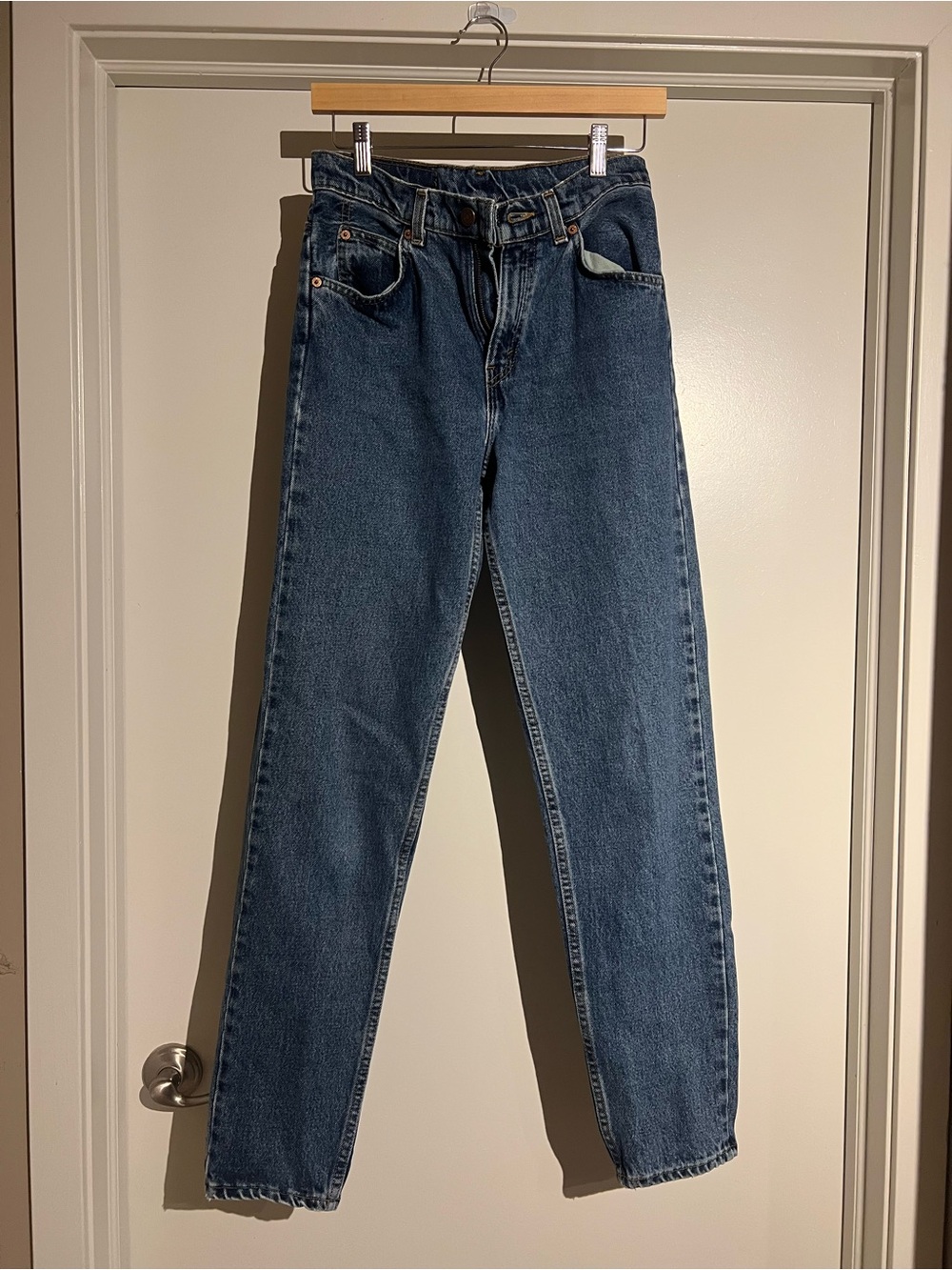 Levi's High-Rise Straight Jeans in Dark Blue Denim